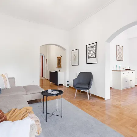 Pangrati Gardens Apartment By Athenian Keys Exterior photo